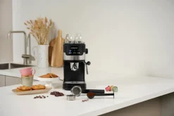 Tristar Koffie & Thee|Keukenapparaten<Espresso Machine - 20 bar