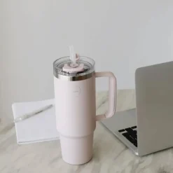Aya&ida Wateropslag & -Zuivering|Drink- & Thermosflessen>Thermosbeker Thermocup with staw 885 ml