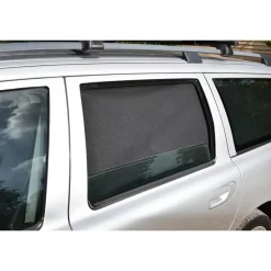 Car Shades Autozonneschermen<Volvo V70 Station 2007 / XC70 2007 - Zonneschermen achterportieren Zwart